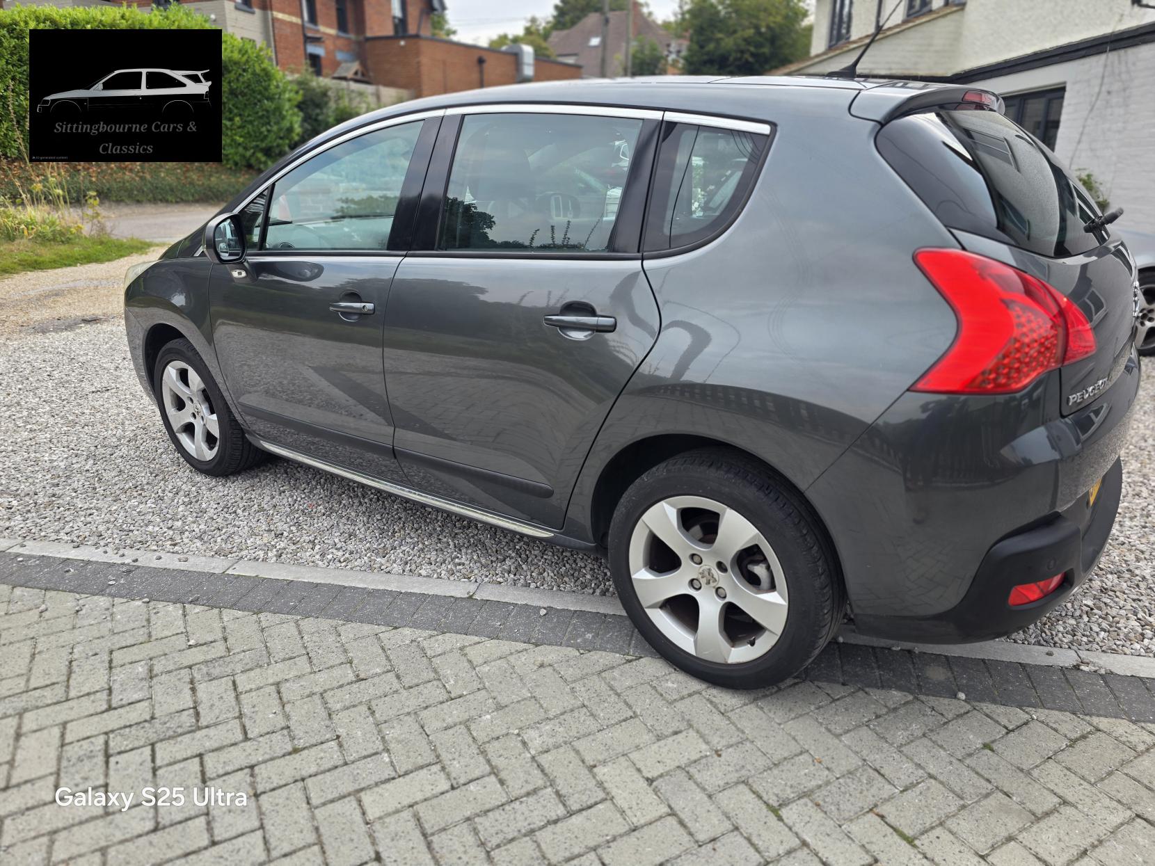 Peugeot 3008 1.6 HDi Exclusive SUV 5dr Diesel EGC Euro 5 (112 ps)