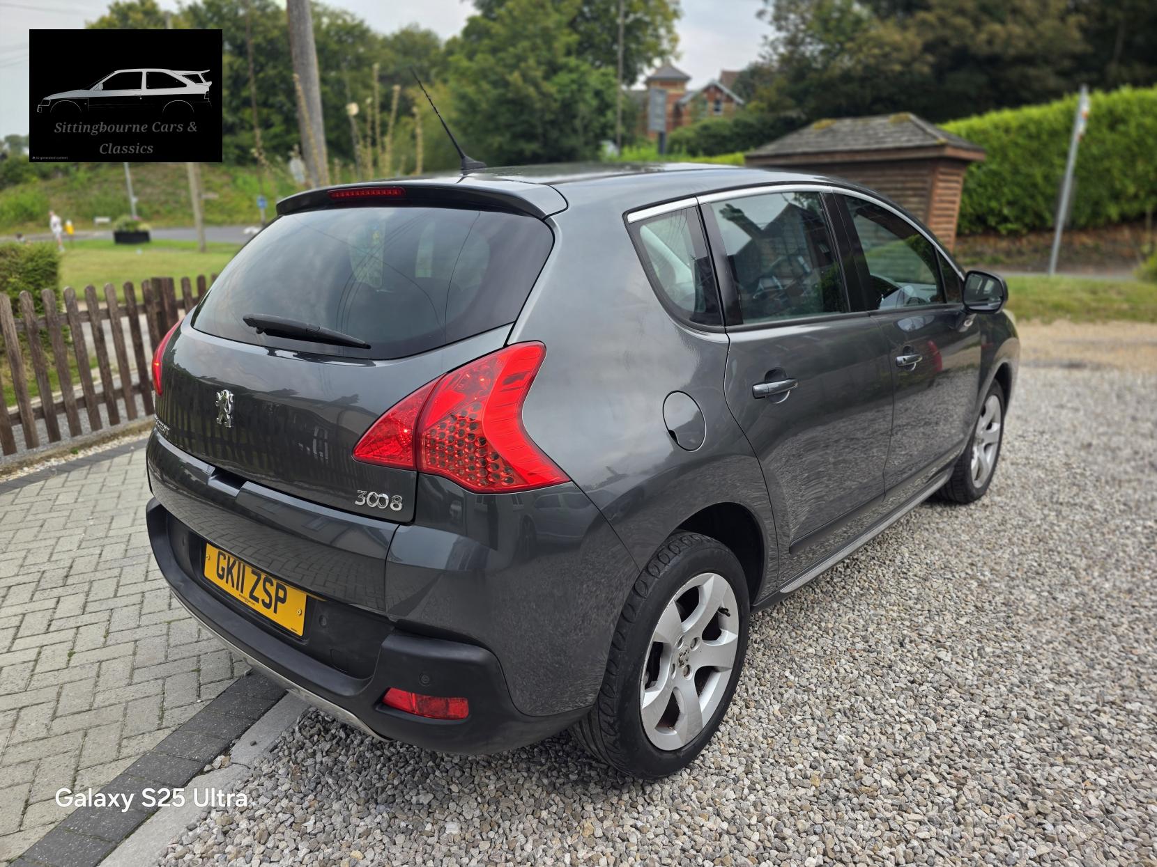 Peugeot 3008 1.6 HDi Exclusive SUV 5dr Diesel EGC Euro 5 (112 ps)