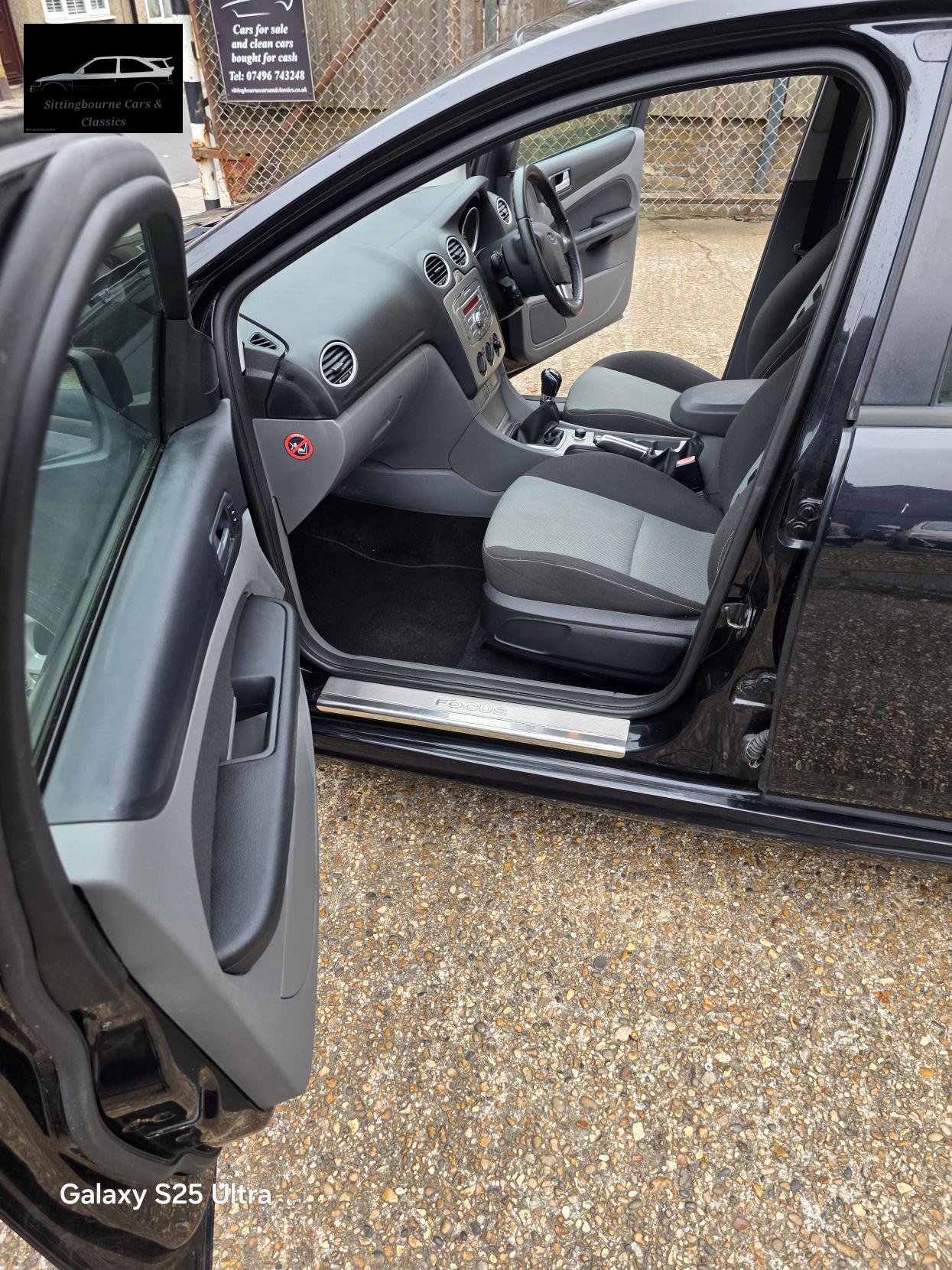 Ford Focus 1.6 Zetec S Hatchback 5dr Petrol Manual (157 g/km, 113 bhp)