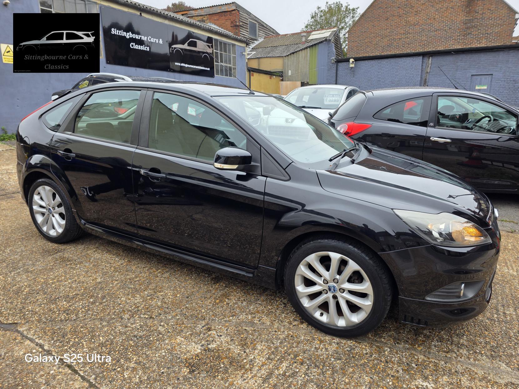 Ford Focus 1.6 Zetec S Hatchback 5dr Petrol Manual (157 g/km, 113 bhp)