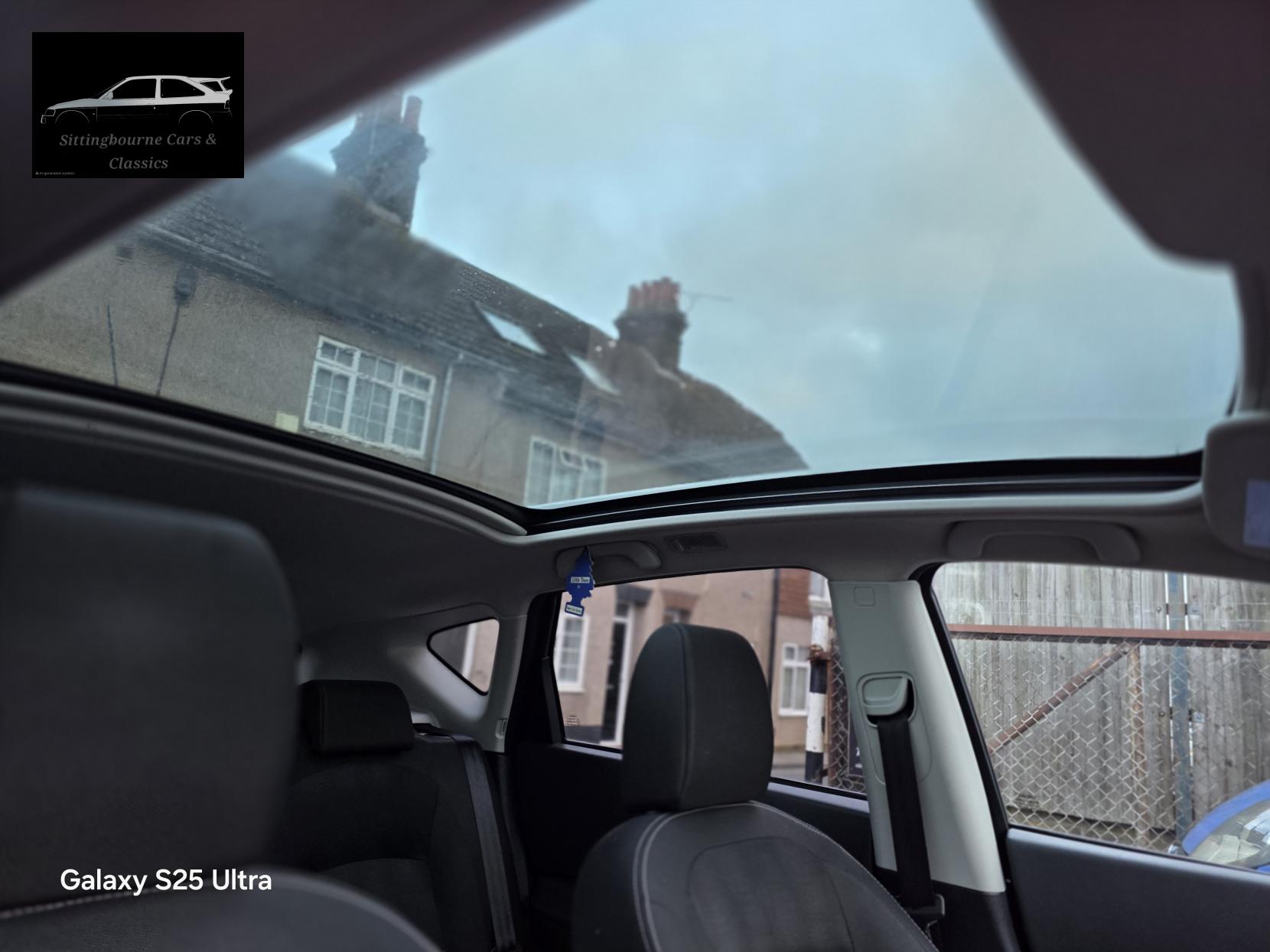 Nissan Qashqai 1.5 dCi n-tec SUV 5dr Diesel Manual 2WD Euro 5 (110 ps)