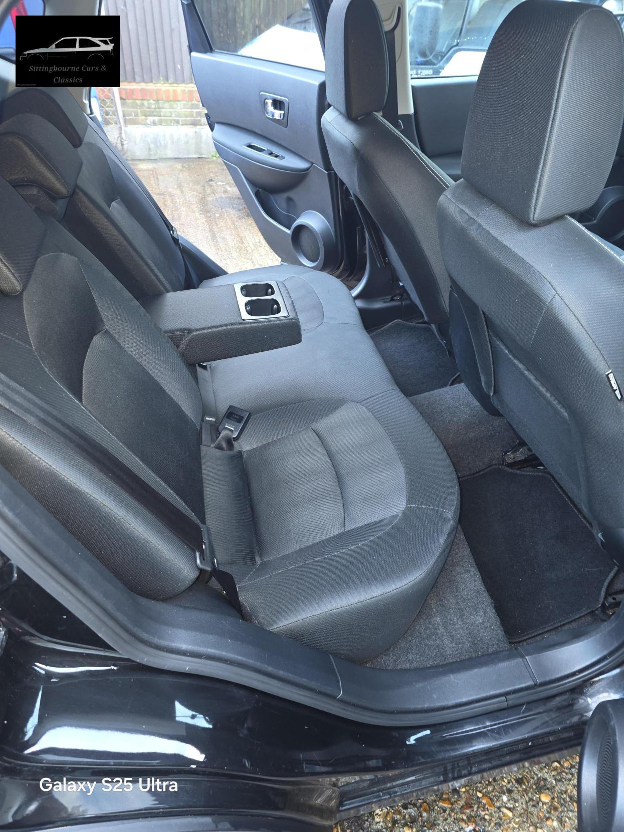 Nissan Qashqai 1.5 dCi n-tec SUV 5dr Diesel Manual 2WD Euro 5 (110 ps)