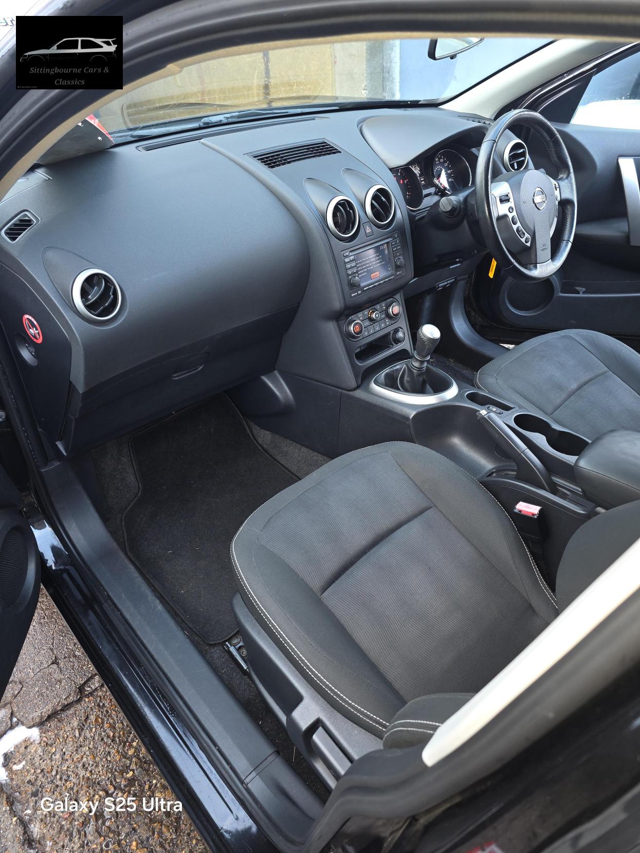 Nissan Qashqai 1.5 dCi n-tec SUV 5dr Diesel Manual 2WD Euro 5 (110 ps)