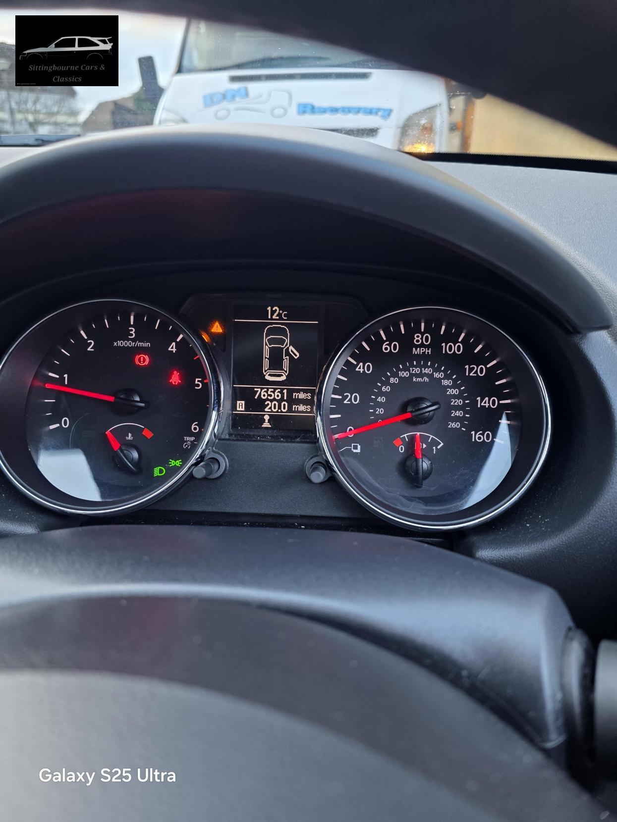 Nissan Qashqai 1.5 dCi n-tec SUV 5dr Diesel Manual 2WD Euro 5 (110 ps)