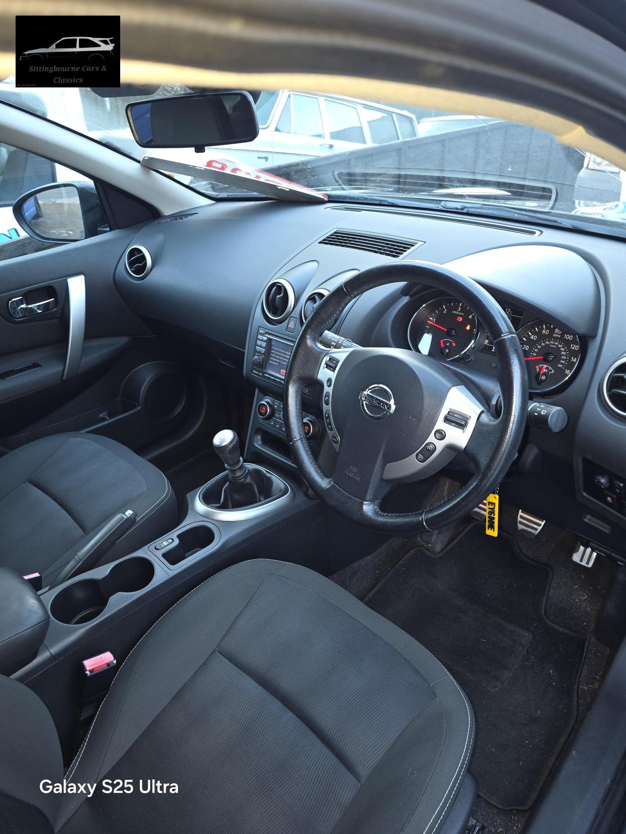 Nissan Qashqai 1.5 dCi n-tec SUV 5dr Diesel Manual 2WD Euro 5 (110 ps)