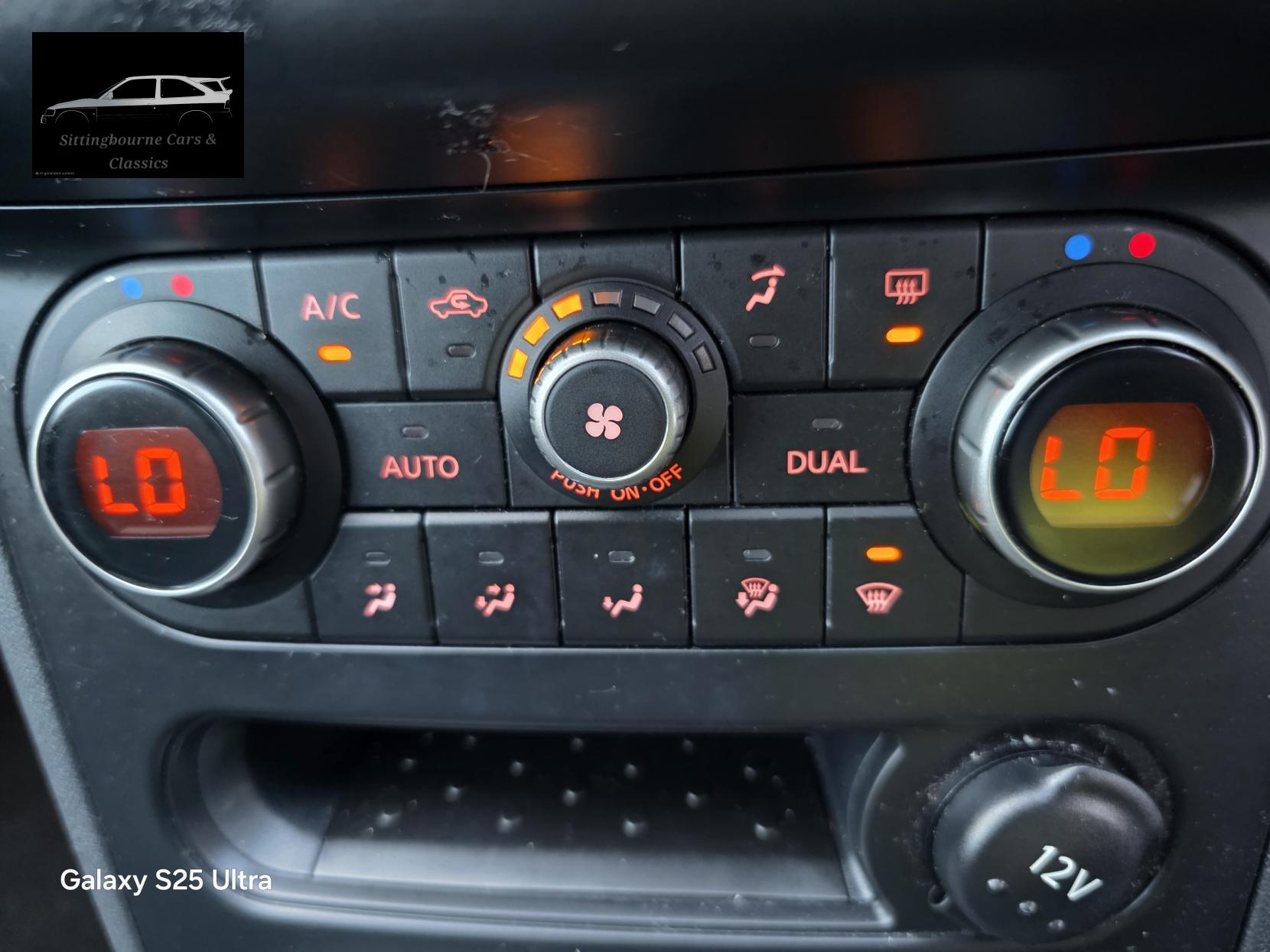 Nissan Qashqai 1.5 dCi n-tec SUV 5dr Diesel Manual 2WD Euro 5 (110 ps)