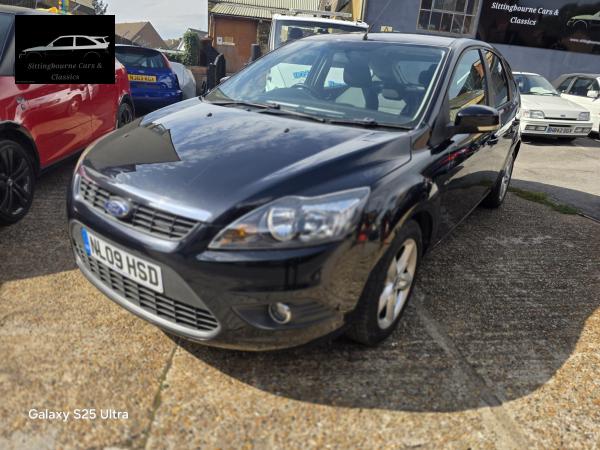 Ford Focus 1.6 Zetec Hatchback 5dr Petrol Manual (161 g/km, 99 bhp)