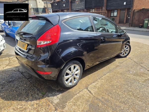 Ford Fiesta 1.25 Zetec Hatchback 3dr Petrol Manual (133 g/km, 81 bhp)